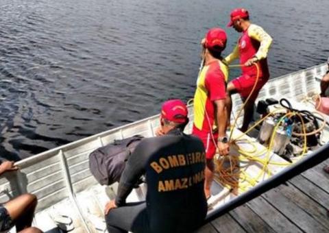 Casal morre após acordar em barco naufragando no Amazonas