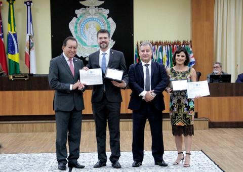 TJAM entrega prêmio para Prefeitura de Manaus por redução da dívida ativa 