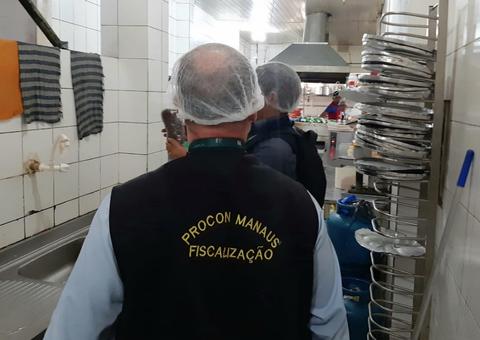 Restaurante e pizzaria são interditados com risco de contaminação em Manaus 
