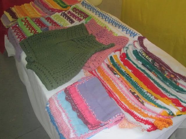 Apenadas do Centro de Detenção Provisória Feminino concluem curso de crochê