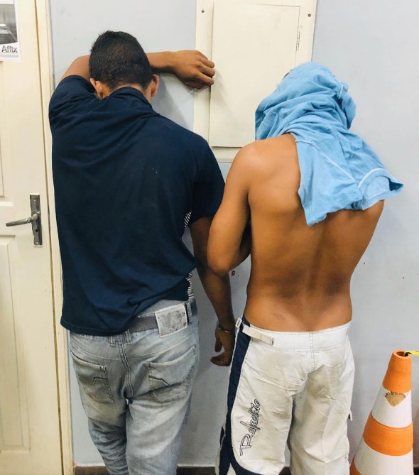 Em Manaus, homem é flagrado comprando maconha com tornozeleira eletrônica 'descarregada'