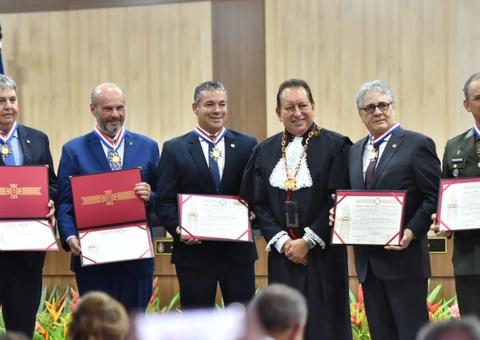 TJAM homenageia personalidades com Medalha do Mérito Judiciário em Manaus