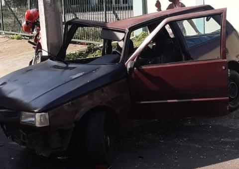 Homem fica ferido em colisão grave entre carro e ônibus em avenida de Manaus