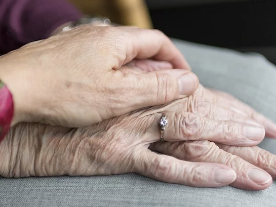 Bens de idosos sem herdeiros poderão ficar com casa de abrigo