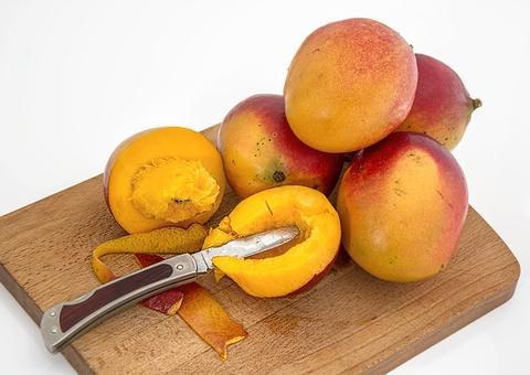 Manga controla pressão e melhora a pele