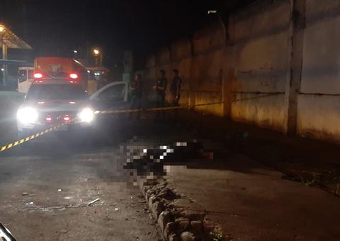 Homem dorme na calçada do T5 e é esmagado por ônibus em Manaus