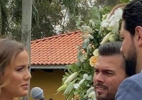 Sertanejo Sorocaba se casa com ex-Miss DF em cerimônia intimista e romântica