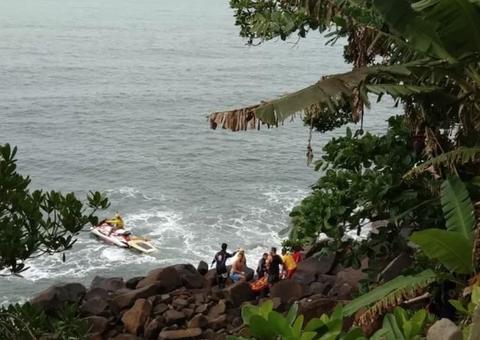 Grávida morre e marido fica ferido após caírem de altura de 10 metros durante foto