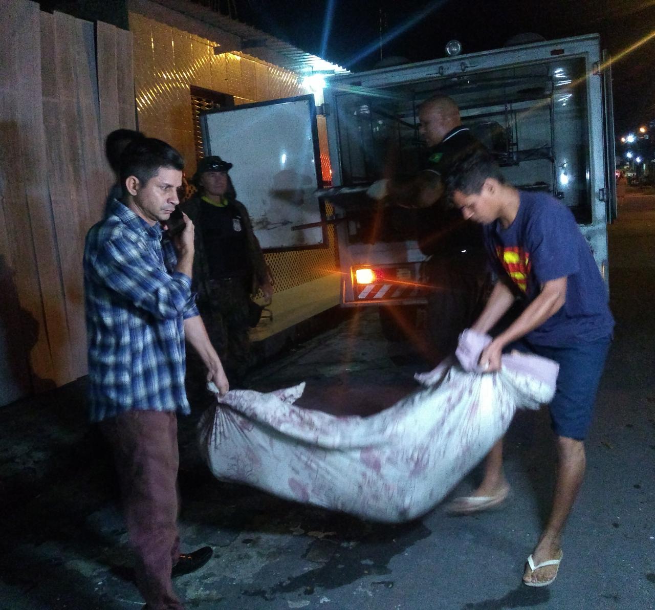 Por ciúmes, mulher invade casa de ex-marido e mata atual companheira dele em Manaus