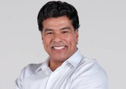 Ator Maurício Mattar é internado às pressas em São Paulo