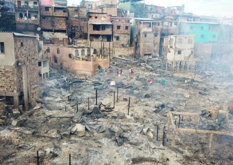 Mais 2 mil famílias atingidas por incêndio serão indenizadas em Manaus 