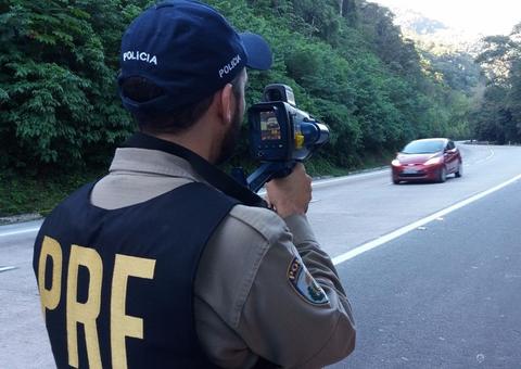 Justiça dá mais uma semana para PRF retomar uso de radares móveis em rodovias 
