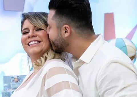 Marília Mendonça divulga primeira foto do filho com Murilo Huff