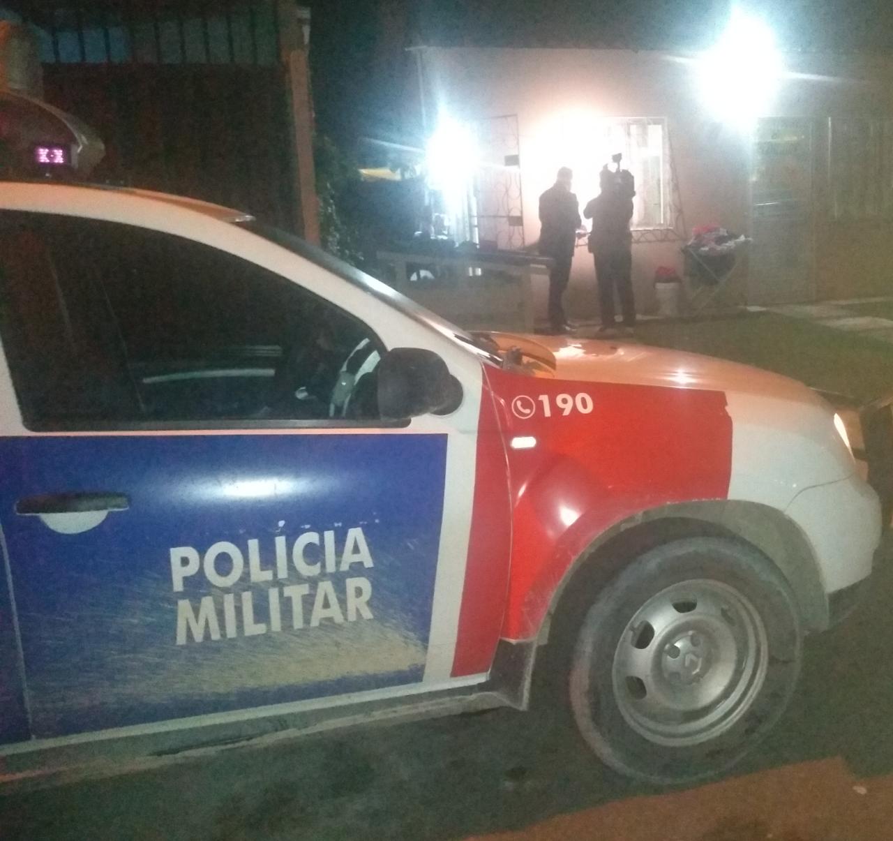 Mãe é suspeita de abandonar 5 filhos trancados e com fome em Manaus