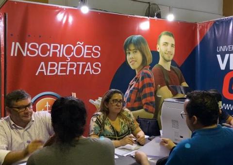 Universidade Nilton Lins convoca aprovados pelo Bolsa Universidade para inscrições 