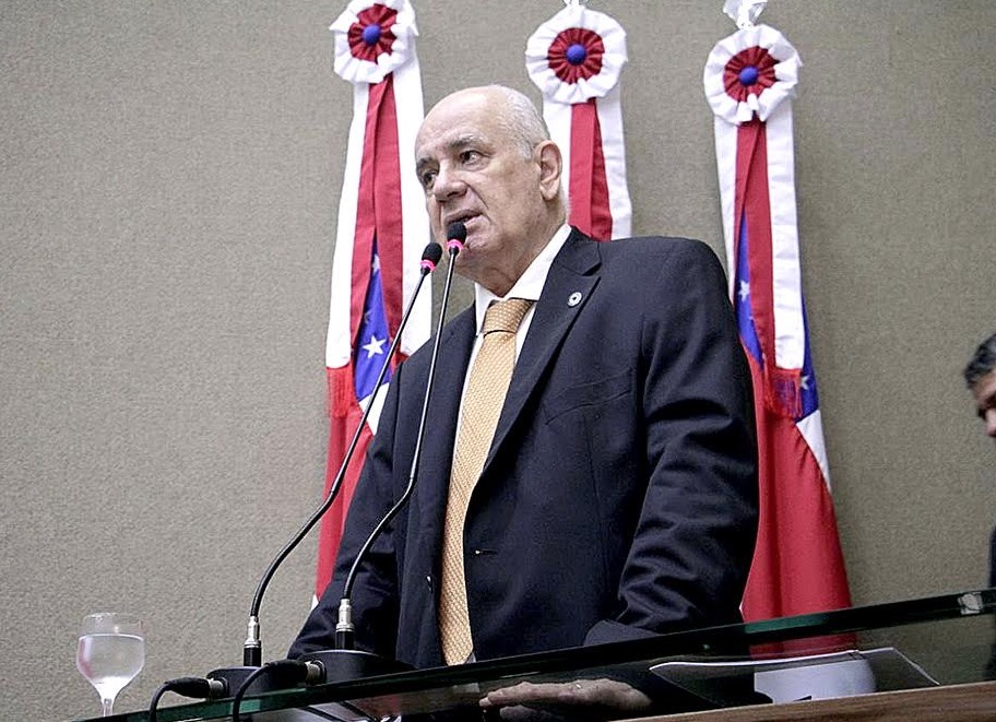 Serafim diz que é engano do governo criminalizar enfermeiros no Amazonas 