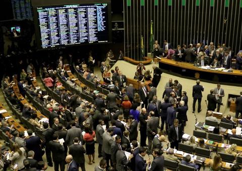 Câmara aprova PEC que aumenta repasse de recursos aos municípios