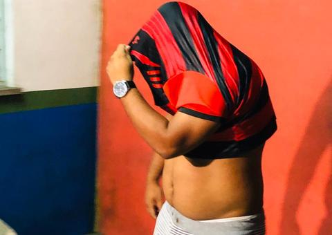 Homem cai em golpe e compra moto roubada em Manaus 