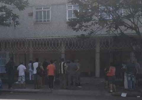 Padrasto joga enteado de 3 anos pela janela de prédio