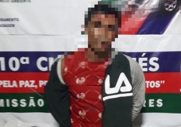 População espanca pai suspeito de estuprar filhas no Amazonas