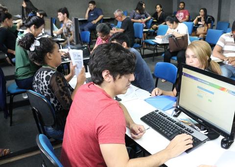 Prazo para entrega de documentos do Bolsa Universidade encerra nesta sexta