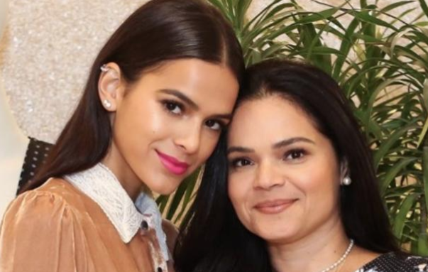 Bruna Marquezine detona ‘Fofocalizando’ após programa mencionar mãe da atriz 