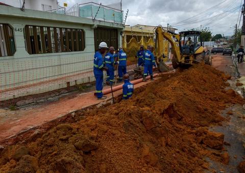 Nova rede de esgoto vai beneficiar 4 mil pessoas em Manaus 