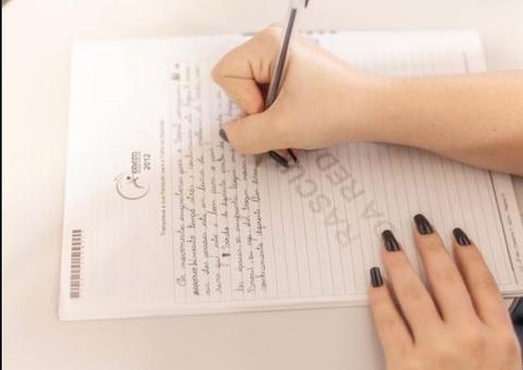 Fies exigirá 400 pontos na redação do Exame Nacional do Ensino Médio
