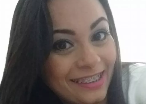 Com ciúmes, homem mata namorada em banheiro de festa de aniversário 