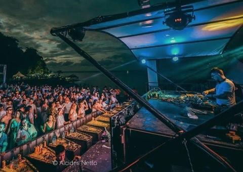 Réveillon Ao Vivo e a Cores e Pump White vão sacudir  Arena da Amazônia