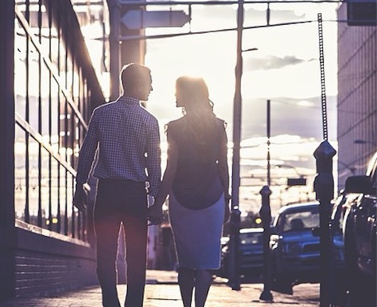 Atenção solteiros: Saiba qual melhor mês para arranjar namorada (o), segundo estudo