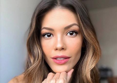 Vitória Strada fala pela 1ª vez sobre namoro com atriz Marcella Rica