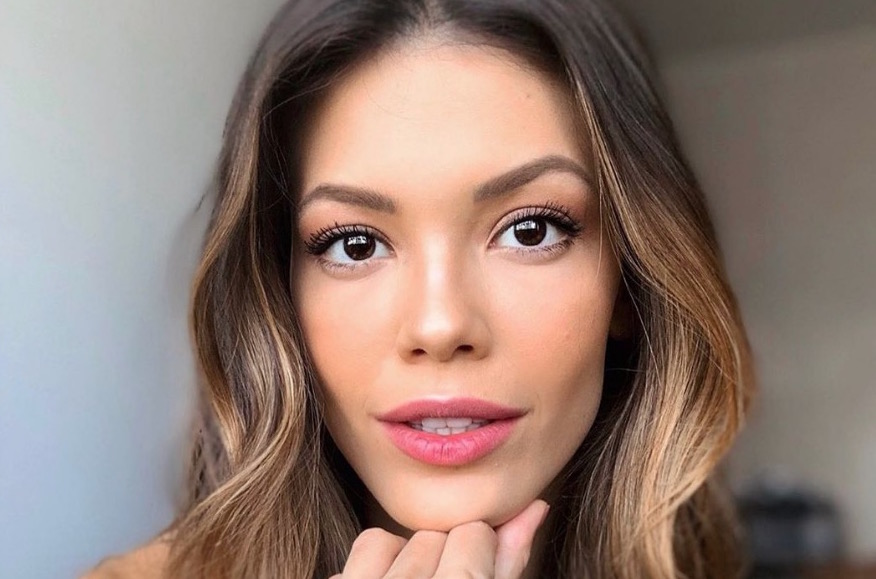 Vitória Strada fala pela 1ª vez sobre namoro com atriz Marcella Rica