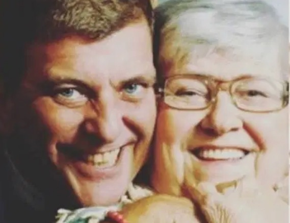 Atriz Hilda Rebello, mãe de Jorge Fernando, é internada em estado grave