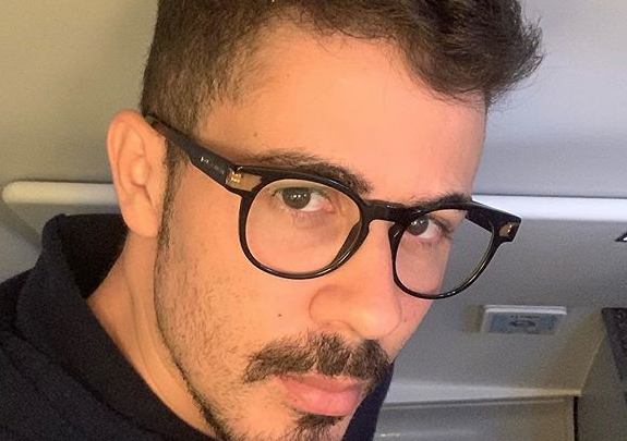 Carlinhos Maia confessa que já fez sexo em banheiro de rádio evangélica 