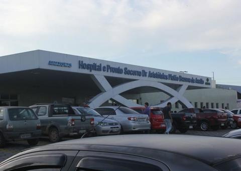 Em Manaus, homem toma arma de policial e acaba baleado 