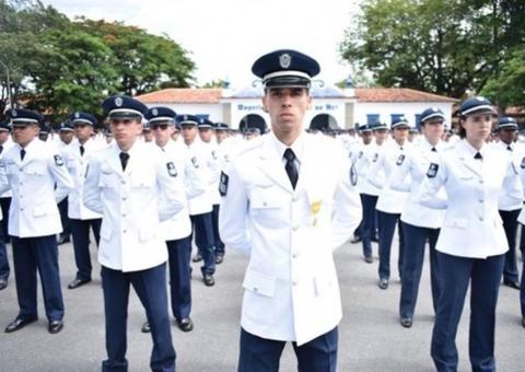 FAB divulga edital de concurso para sargento com 156 vagas e salário de R$ 5, 5 mil