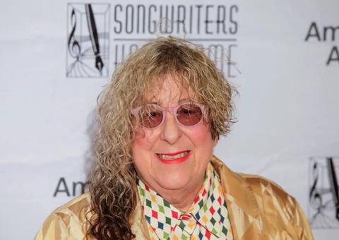 Morre Allee Willis, compositora do tema de abertura de ‘Friends'