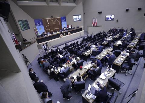 Aleam aprova projeto que permite consultar leis estaduais por meio de aplicativo 