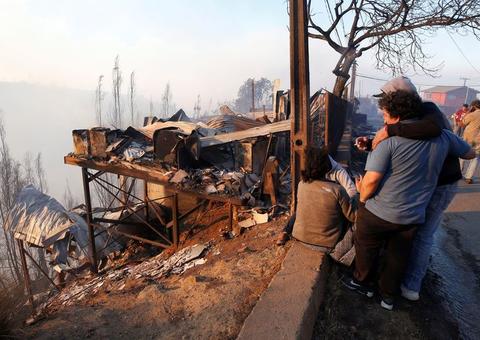 Chile declara estado de alerta devido a incêndio em Valparaíso