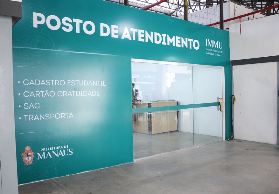 Posto de serviços para usuários do transporte coletivo é inaugurado em Manaus