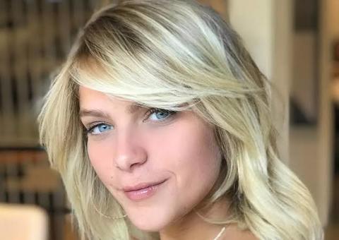 Isabella Santoni termina namoro de dois anos com surfista 