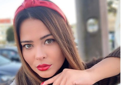 Bumbum de Geisy Arruda faz torneira sumir em clique sensual