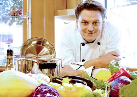 Chef apresentador da Band morre aos 48 anos