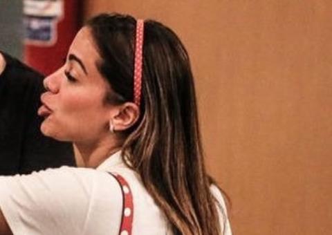 Anitta é flagrada com suposto novo affair em cinema