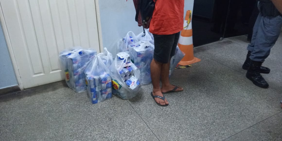Em Manaus, mulher é presa suspeita de roubar mais de R$ 2 mil em energéticos