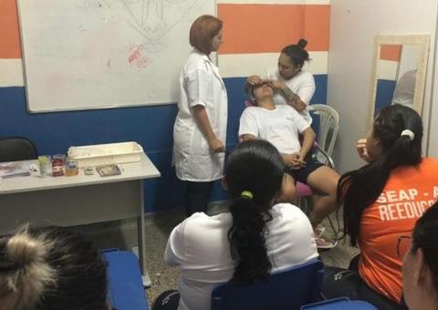Detentas ganham curso de depilação e design de sobrancelha no CDPF