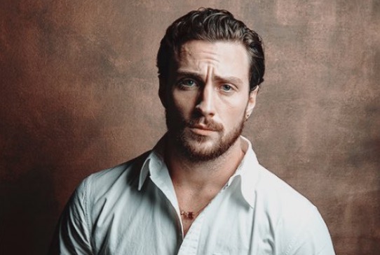 Ator de 'Vingadores' surge com pênis completamente à mostra e fãs se chocam com tamanho