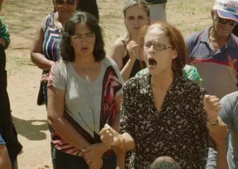 Bacurau 11 vezes? Jornalista leva esposa e 10 amantes para ver filme, caso viraliza e ele desaparece