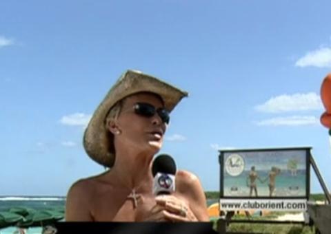 Ana Maria Braga surge pelada em vídeo de praia de nudismo  